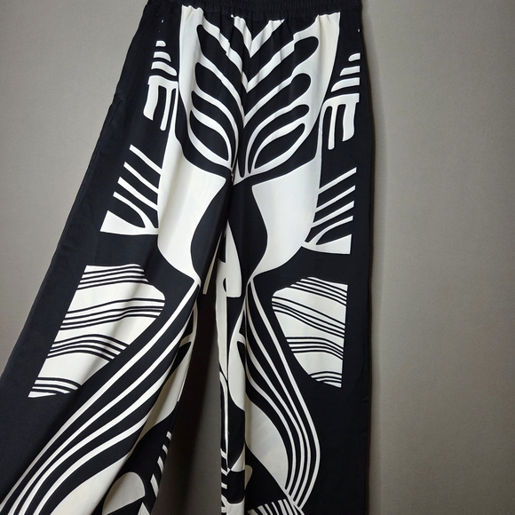 Black and White Women's Pants - Picture 3 of 7